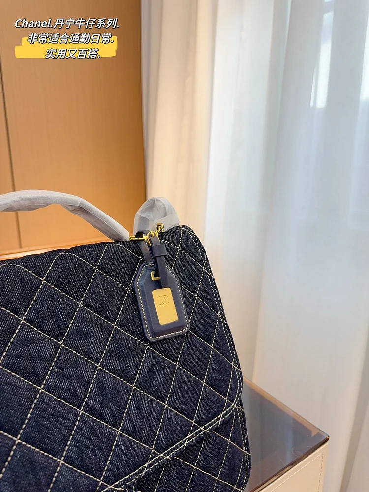 CC new arrival denim bag size:31*10*26cm - Image 4