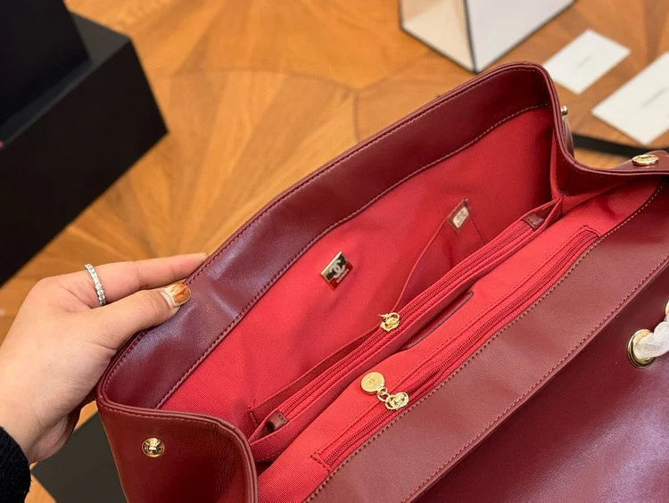 CC vintage jumbo red bag size : 34.23cm - Image 9