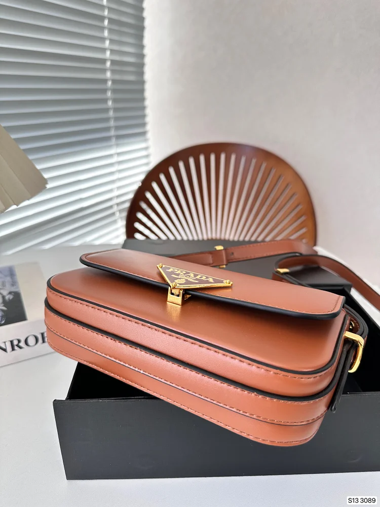PRA Soft Calf women handbag size : 21*12 cm - Image 4