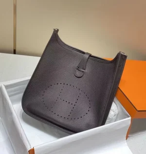 H Evelyne29 new arrival 06 size : 29*30 cm