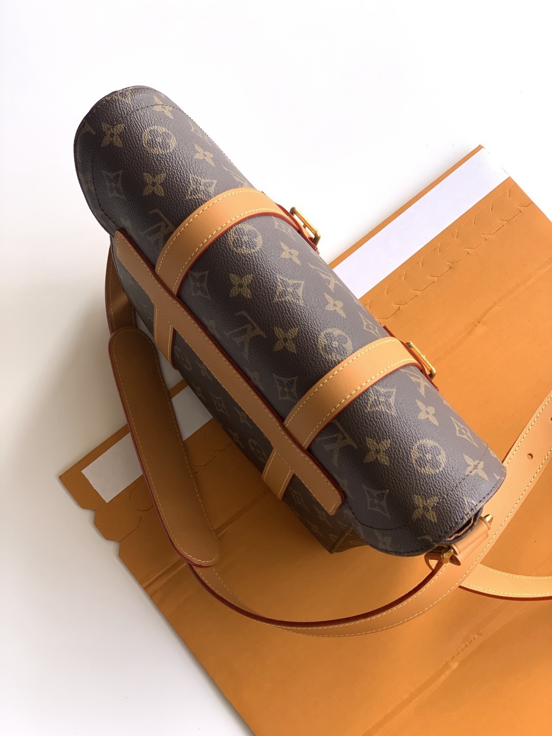 LV Christoer Luxury replica bag - Image 6