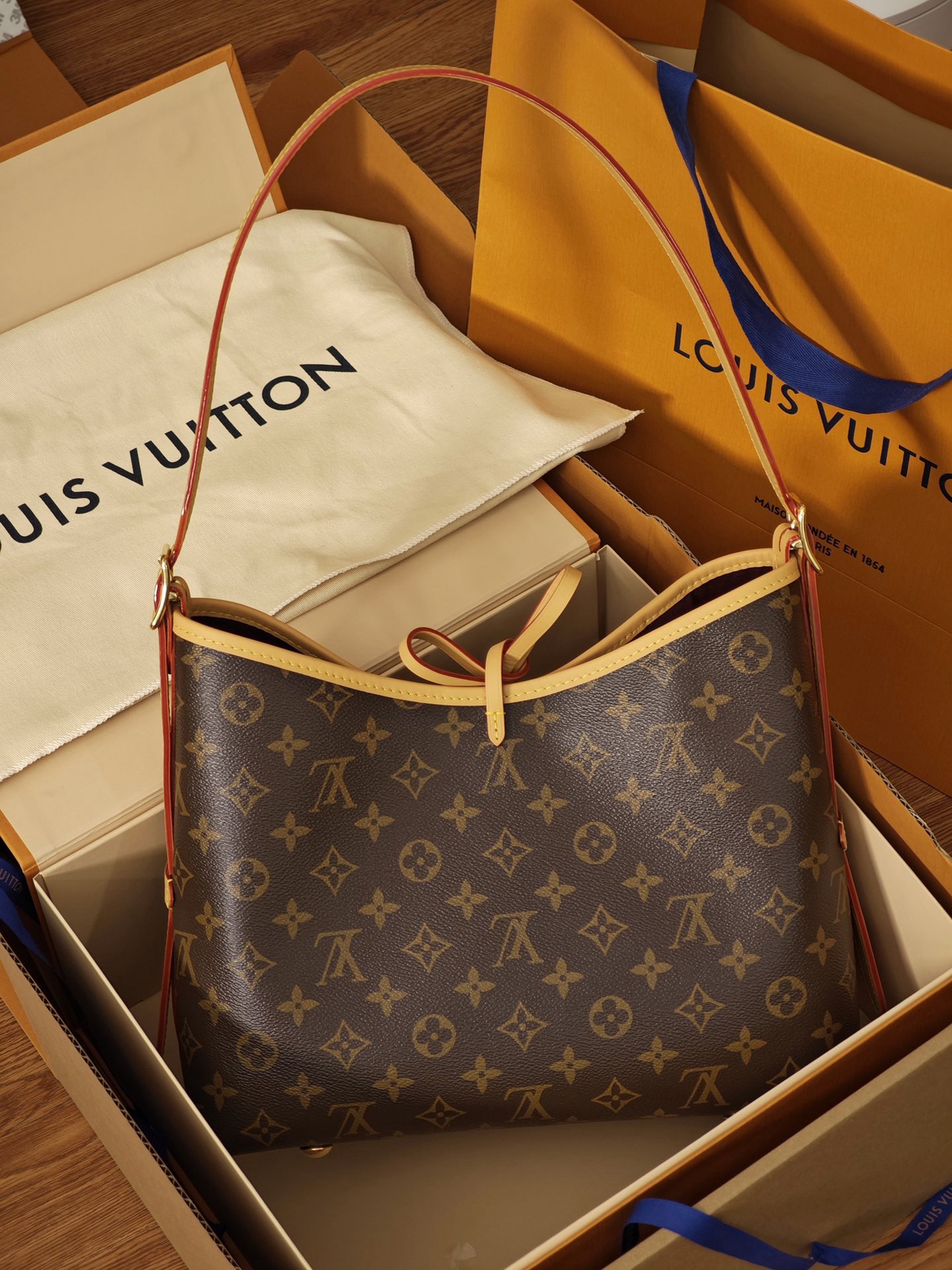 LV CarryAll Small Handbag Exclusive replica bag - Image 6