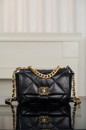 CHANEL 19 Handbag