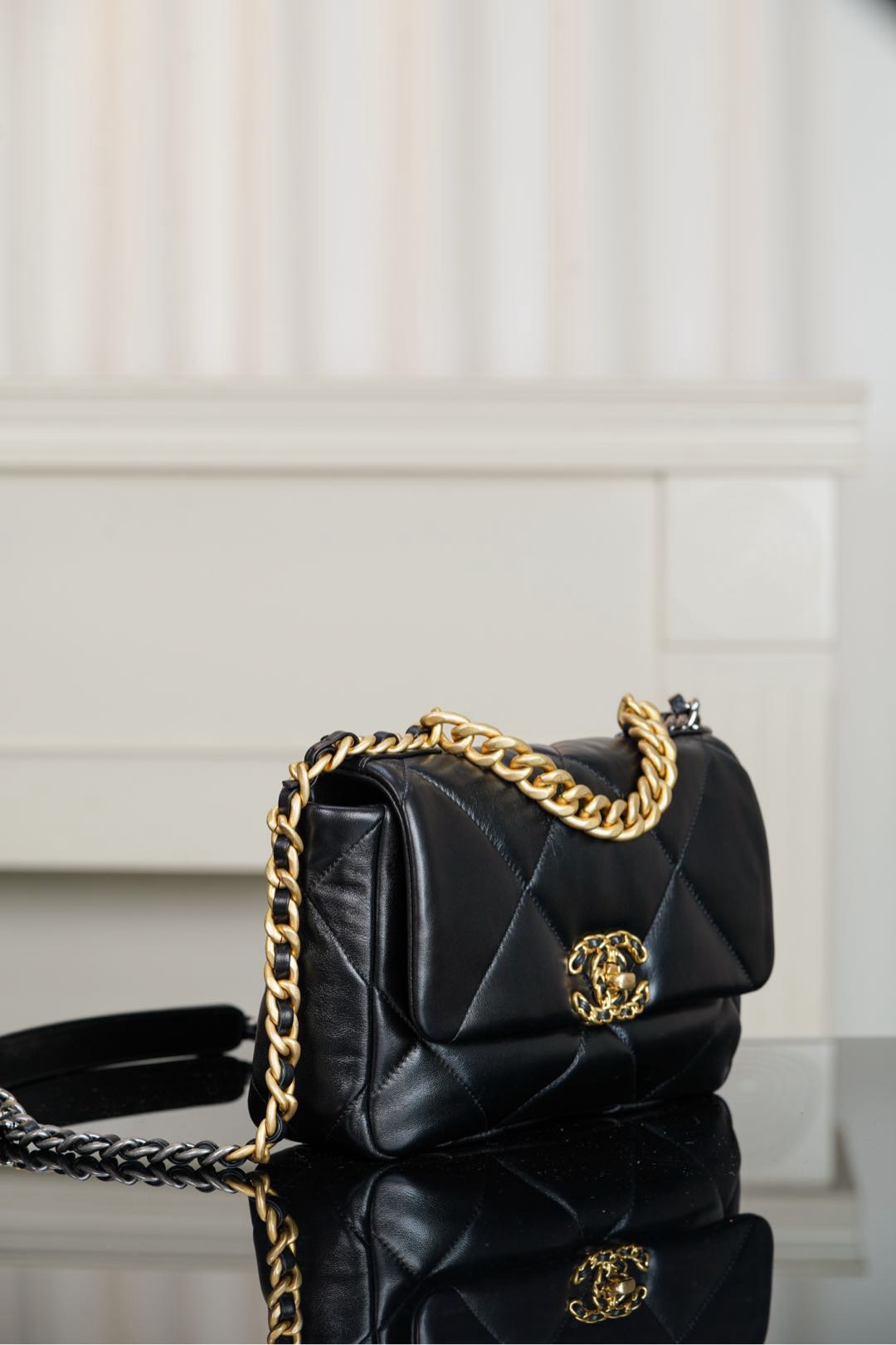 CHANEL 19 Handbag - Image 6