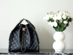 CHANEL 25 Medium Precision-crafted replica Handbag