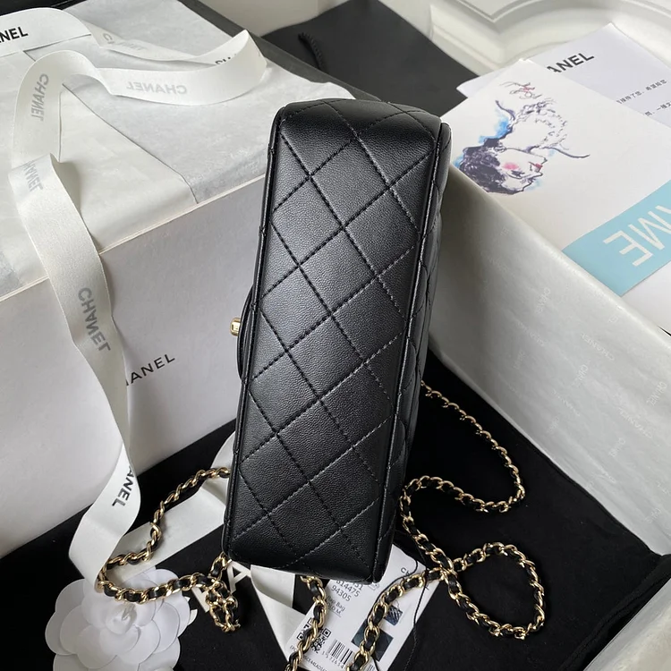 cc 23K AS2431 Mini flap Lambskin bag with top handle Black/white - Image 6