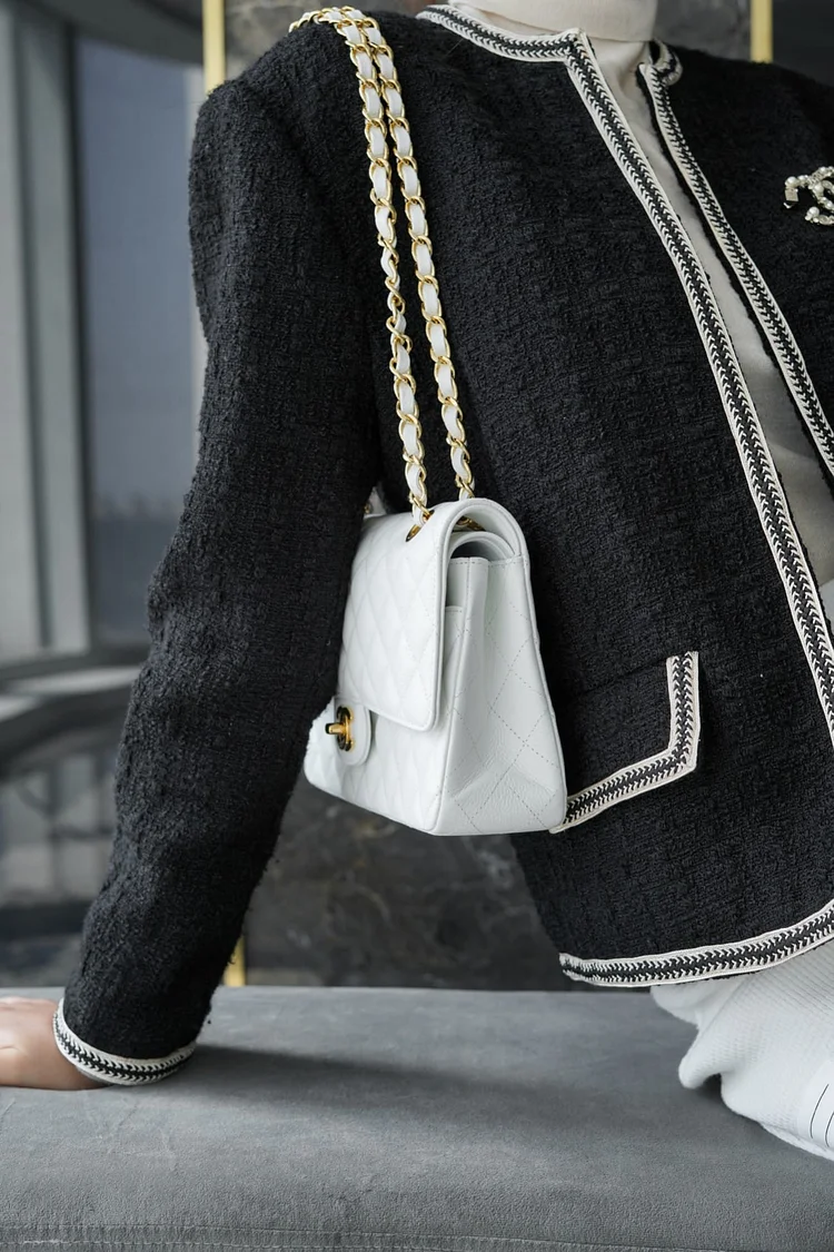 CC CF25 Classic flap bag Caviar leather - Image 16