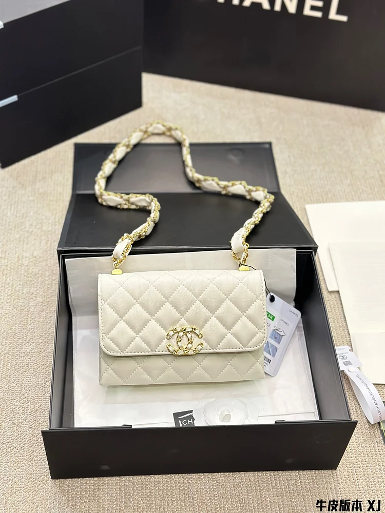 cc Vintage 23k new arrival bag size :19*13 cm - Image 6