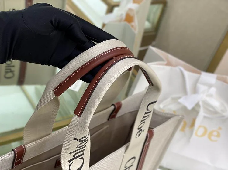 Chl new arrival tote bag - Image 7