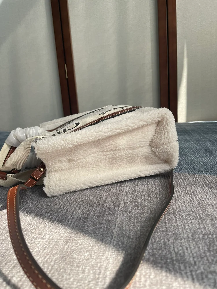 CH winter new styles Woody tote bag white - Image 17