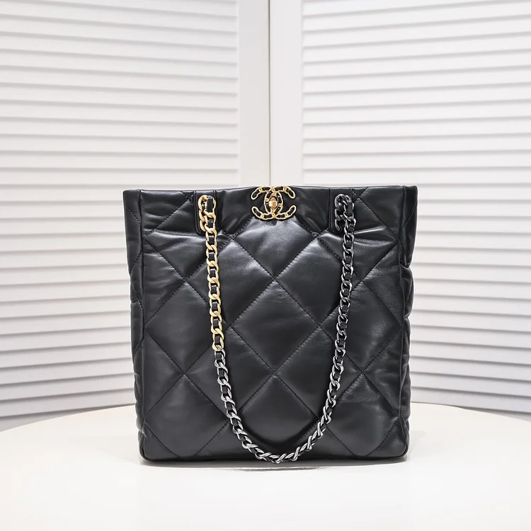 CC 22b 19 BAG tote - Image 6