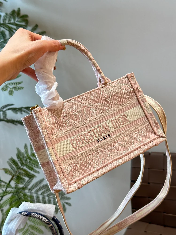 D mini tote bag size: 21.5x13x7.5cm - Image 3