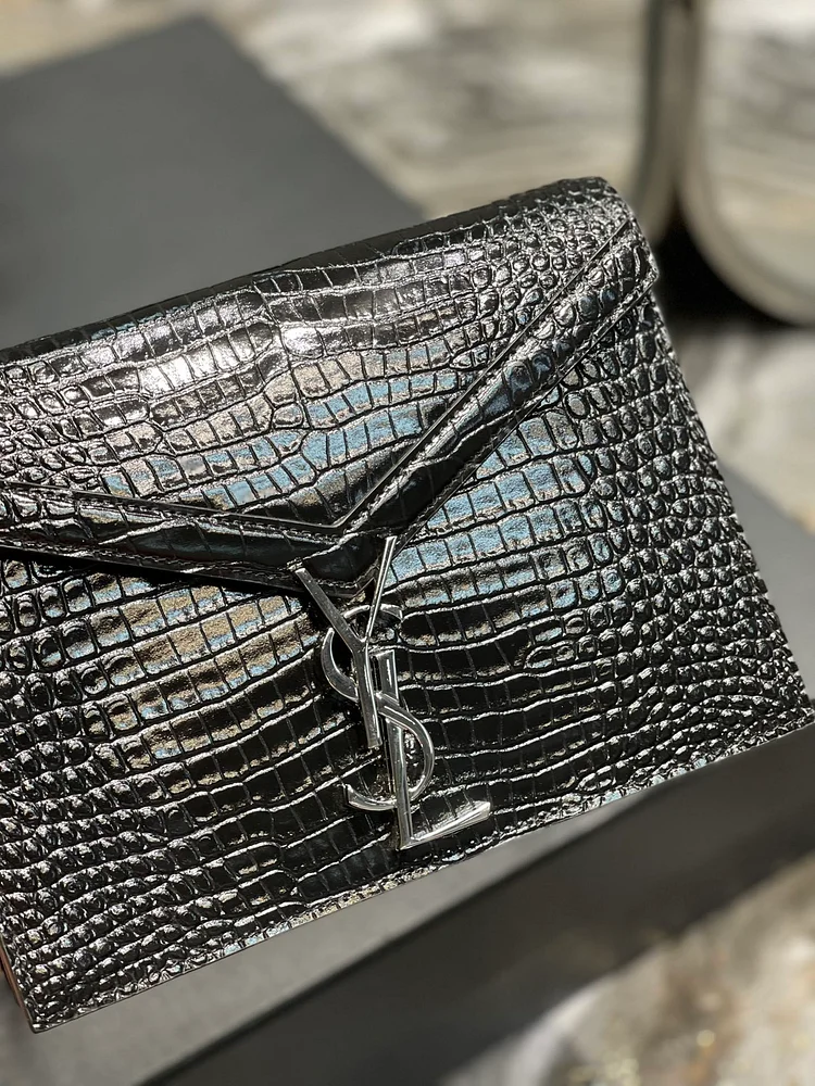 Y Cassandra Medium Chain Bag Black - Image 15