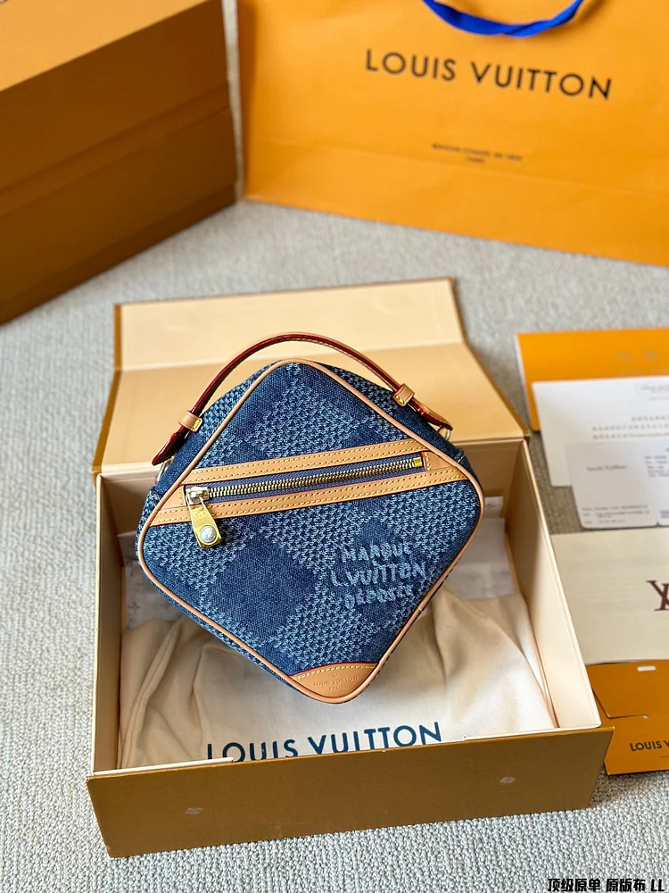 Louis new arrival Steamer/Chess vintage camera bag size : 20 * 15cm - Image 2