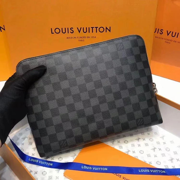 Louis new pouch damier graphite bag size?21.0 x 27.0 x 5.0 cm - Image 5