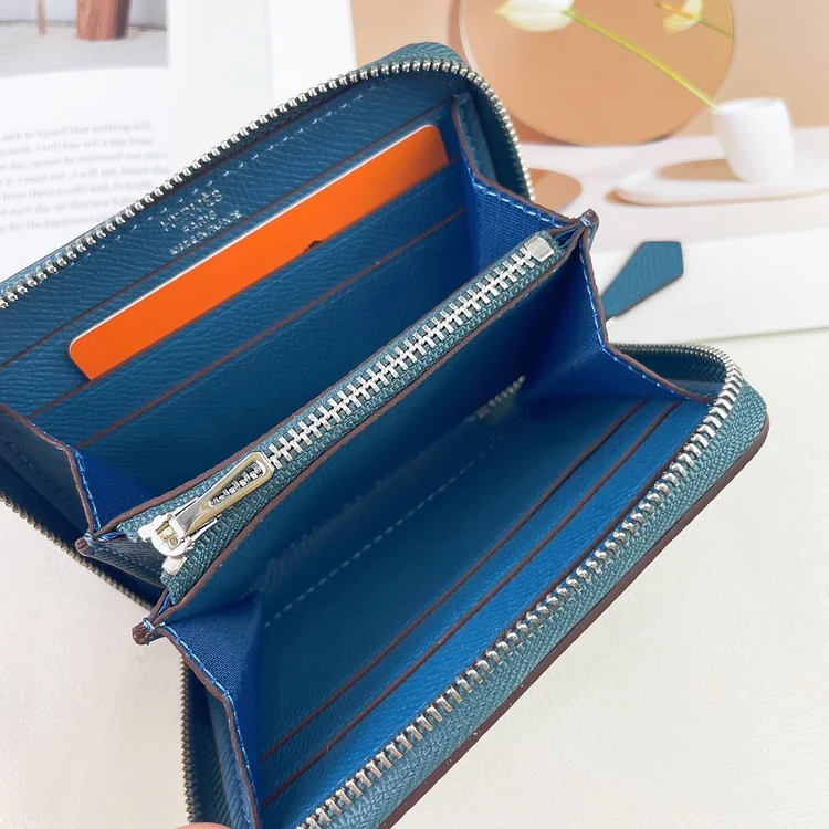 H Silk in Empson-Barenia leather wallets size : 9.5 x 11.5 cm - Image 11