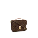 L hot sale Pochette Metis M44875