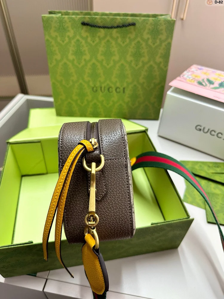 GG Marmont camera bag size: 22*8*15 cm - Image 4