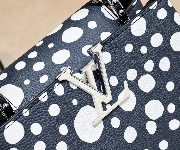 Louis x YK Capucines Taurillon new arrival bag size : 27 x 18 x 9 cm - Image 8