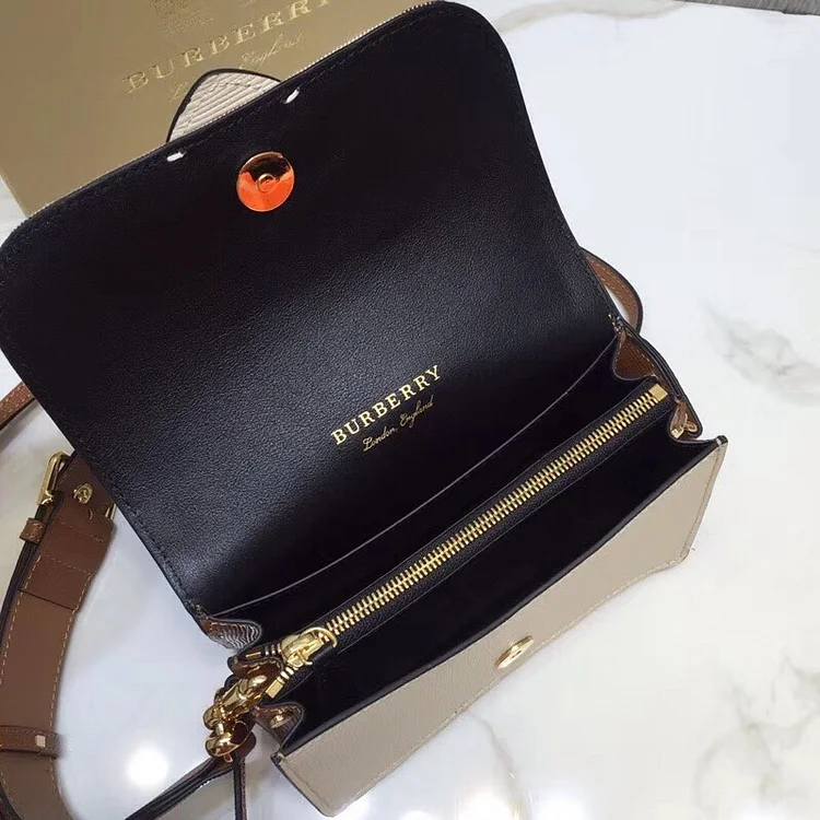 bb The Small Buckle Bag In House Check Beige For Women, Women??s Bags 7.5in/19cm - Image 2