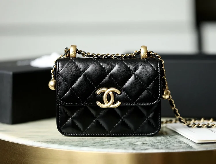 cc CO-CO Clutch With Chain 9.5cm/3.7in Gold Toned Hardware For Women Black - Image 7