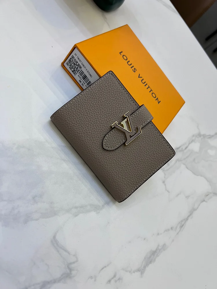 Louis Vertical CP Taurillon leather wallet size : 9*12*10 cm - Image 7