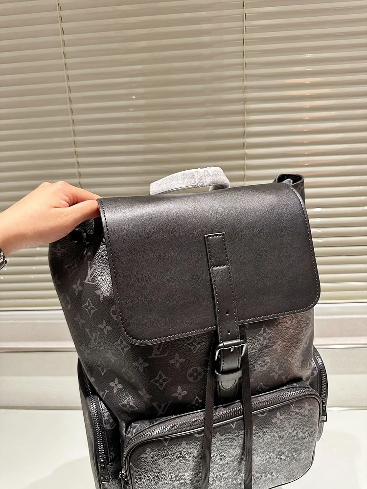 Louis Petite Malle Monogram backpack bag size : 37*45 cm - Image 3
