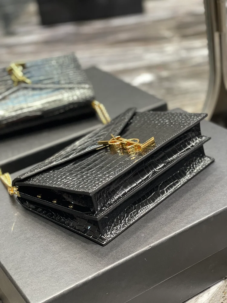 Y Cassandra Medium Chain Bag Black - Image 8