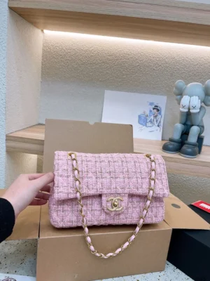 cc new arrival cf bag size : 26 cm