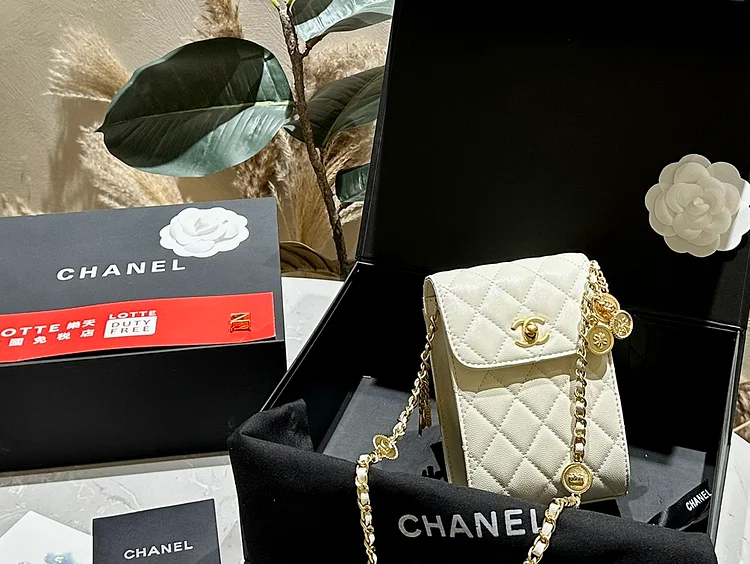 CC new arrival caviar leather phone bag size: 12*16 cm - Image 3