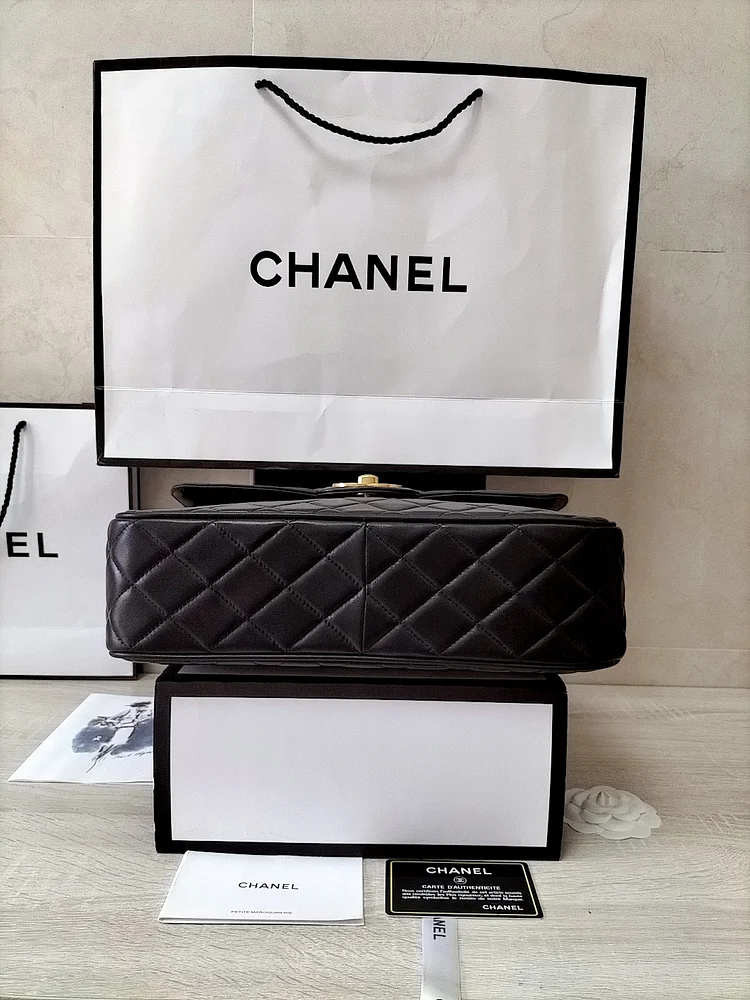 CC Classic Flap Bag size; 30*21*8cm - Image 9