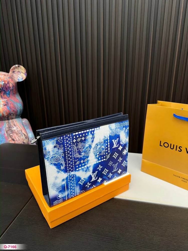 Louis new arrival Toiletry Pouch bag size :26*20cm - Image 6