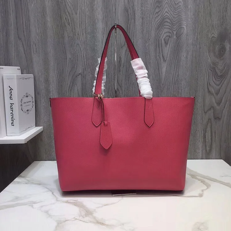 bb Reversible Tote Haymarket Canvas Medium For Women, Women??s Bags 19.3in/49cm - Image 17