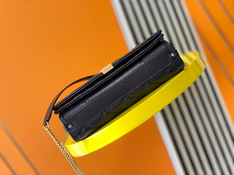 Y Mini Becky Chain Bag - Image 2