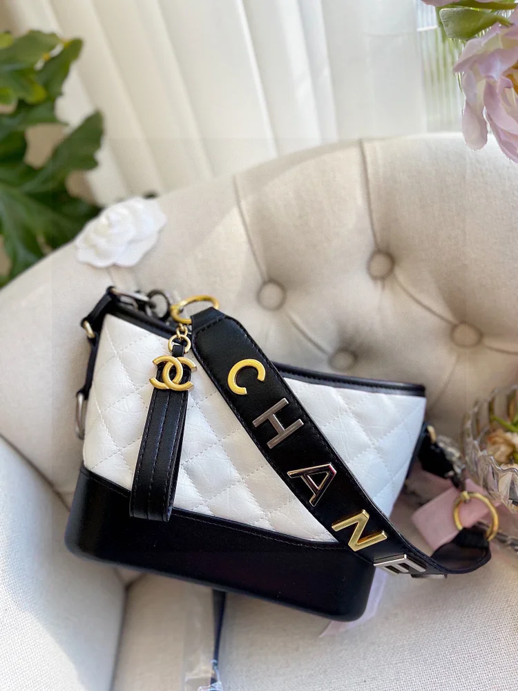 cc new arrival bag size: 20-16-8cm - Image 9