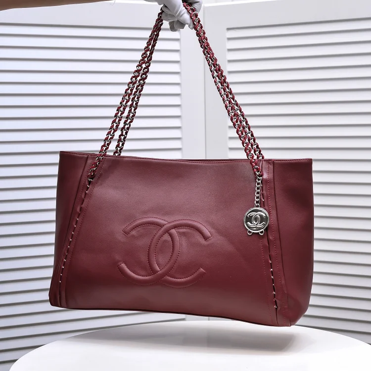 CC Soft Calfskin Shopping Bag Top Handle red/white - Image 3