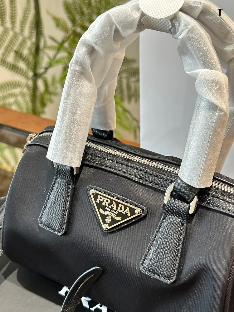 Pra new arrival boston crossbody bag size: 20/15/11 cm - Image 3