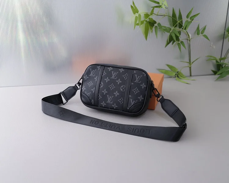 Louis new arrival bag size : 23x14x6 cm - Image 7