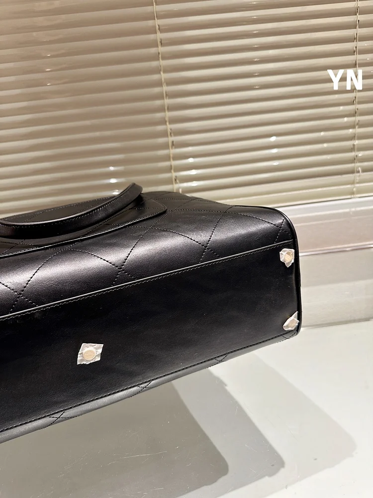 Cc 23c maxi new arrival bag size : 43 30cm - Image 9