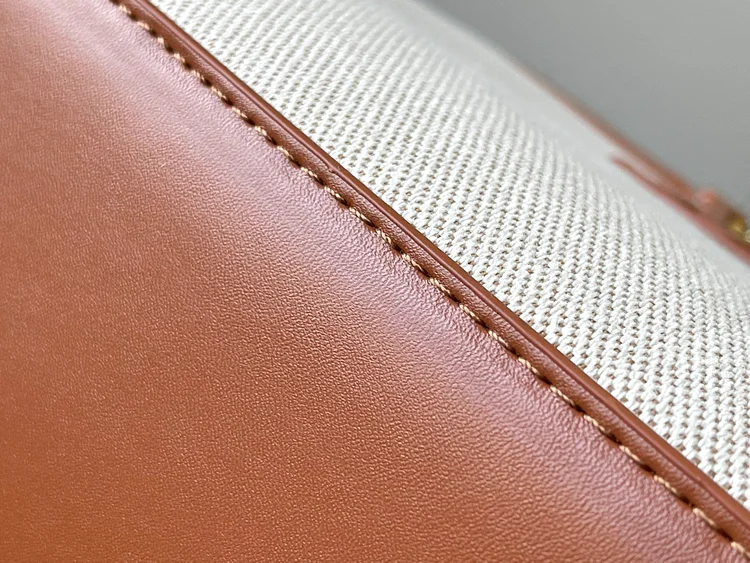 Louis Capucines new arrival bag 05 - Image 6