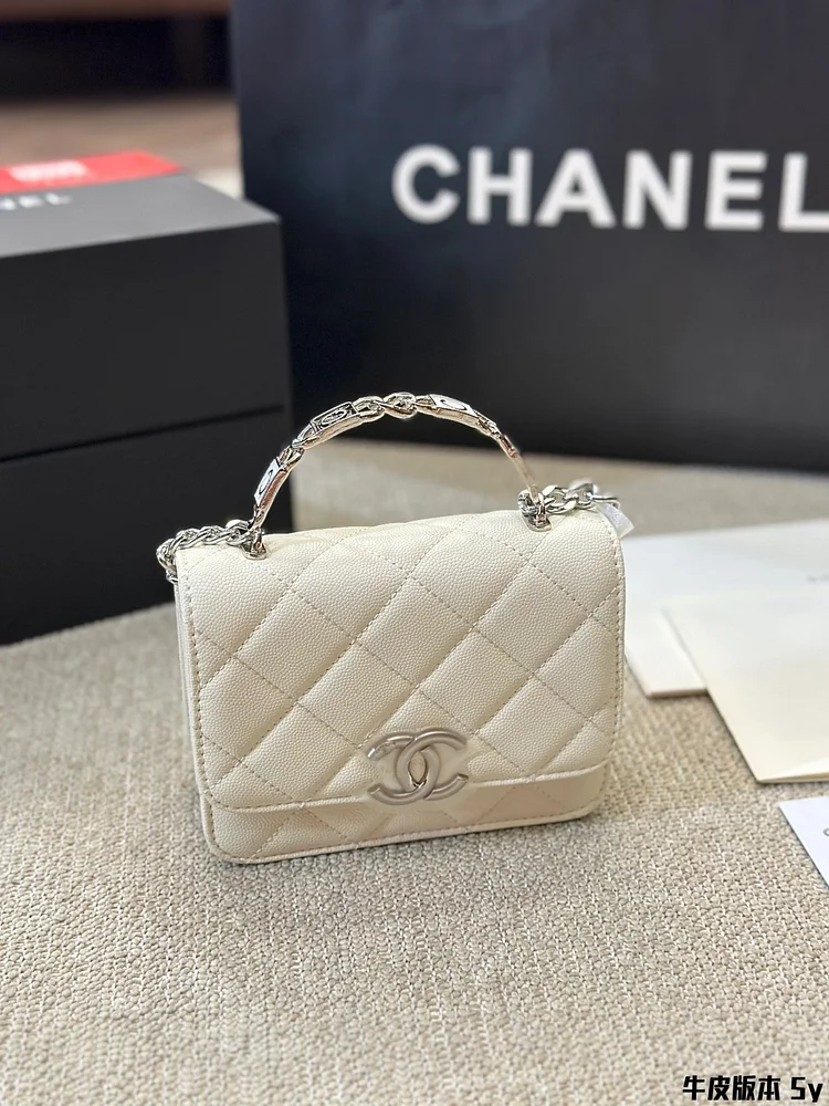 Cc new arrival handbag caviar leather size: 15 * 11cm - Image 11