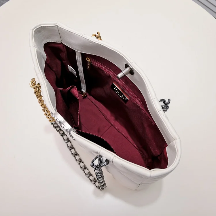 CC 22b 19 BAG tote - Image 8