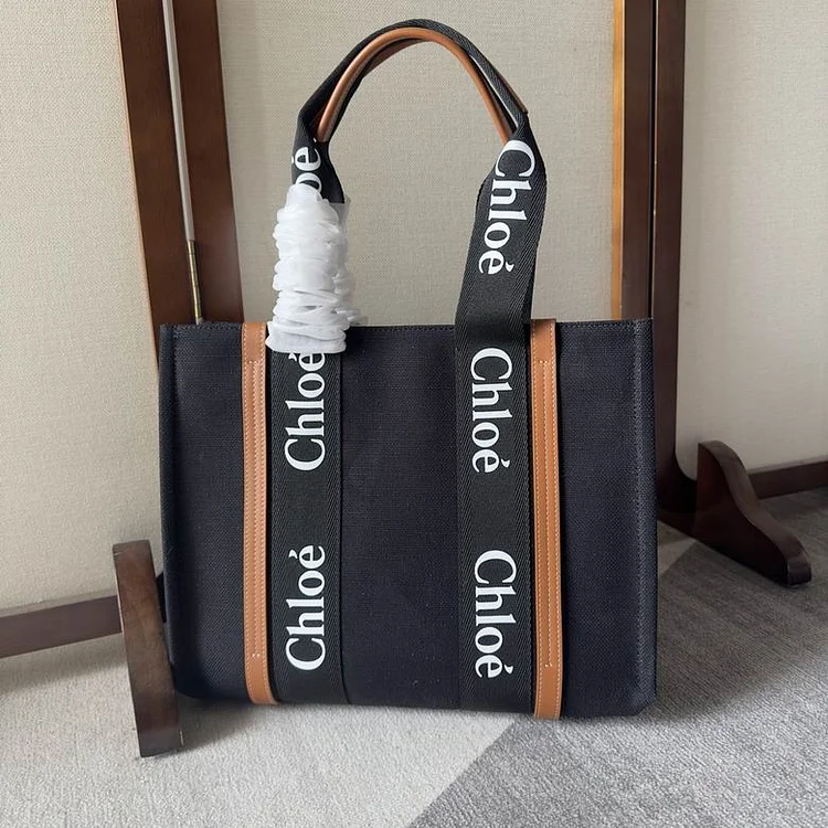 Ch Woody tote bag three size