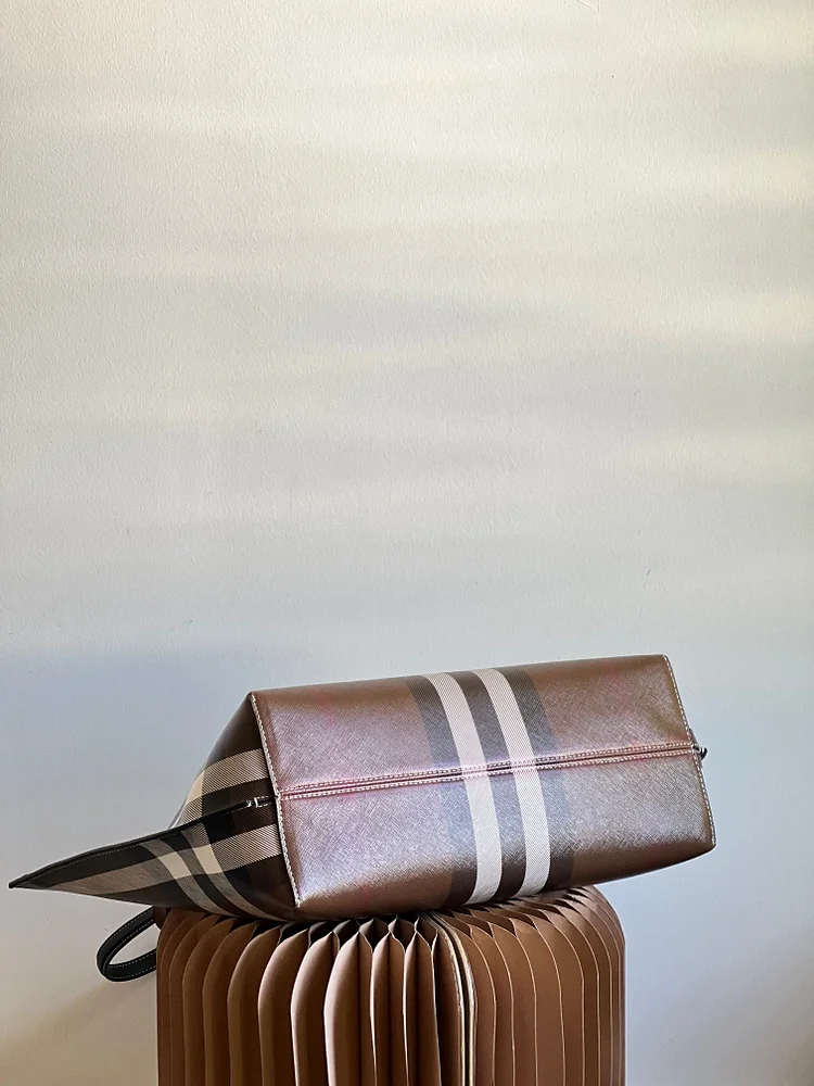Bur Check And Leather Medium Tote Bag - Image 9