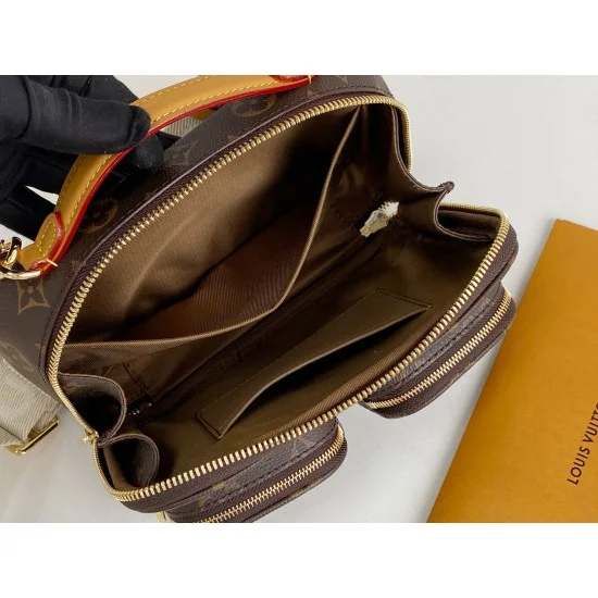 L-bag Size: 18 x 11 x 10 cm - Image 4